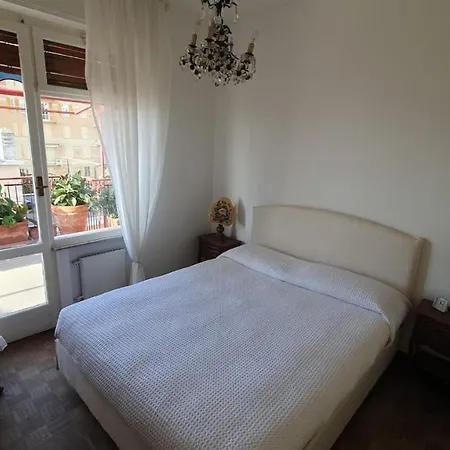 Attico Vista Mare Con Terrazzo Apartment