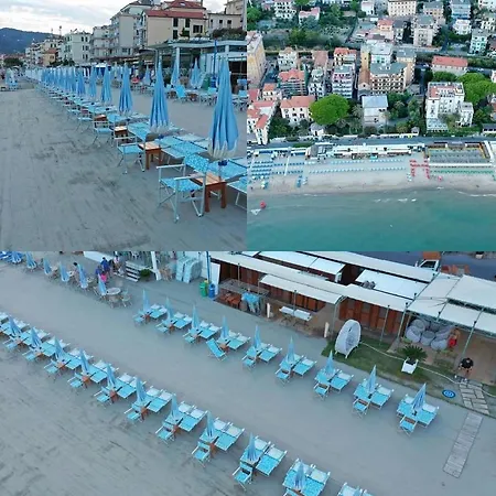 Attico Vista Mare Con Terrazzo Alassio