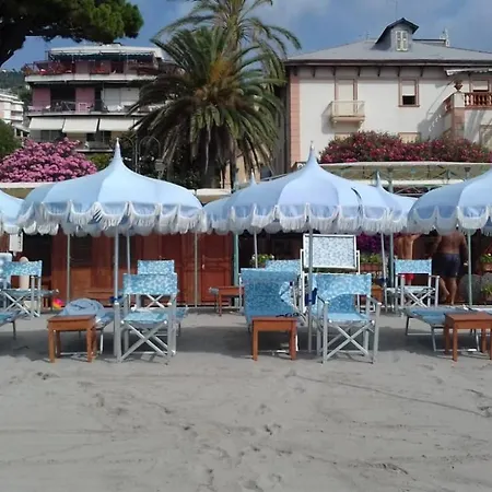 Attico Vista Mare Con Terrazzo Apartment